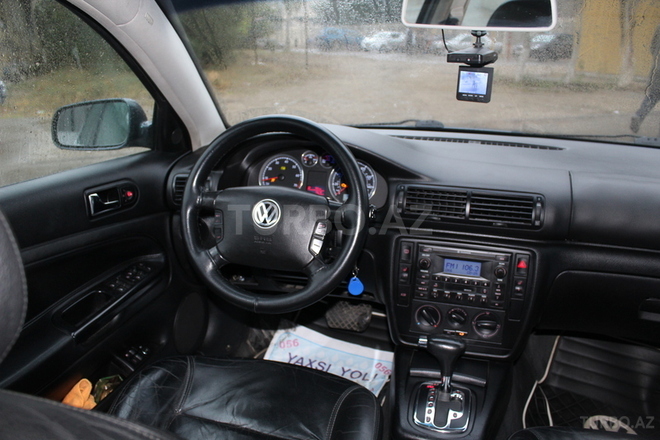 Volkswagen Passat 2001, 185,000 km - 1.8 л - Bakı
