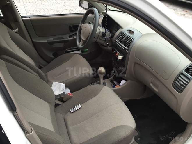 Hyundai Accent 2002, 170,000 km - 1.6 l - Bakı