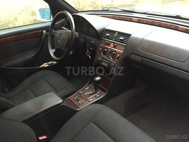 Mercedes C 180 1998, 200,000 km - 1.8 л - Bakı