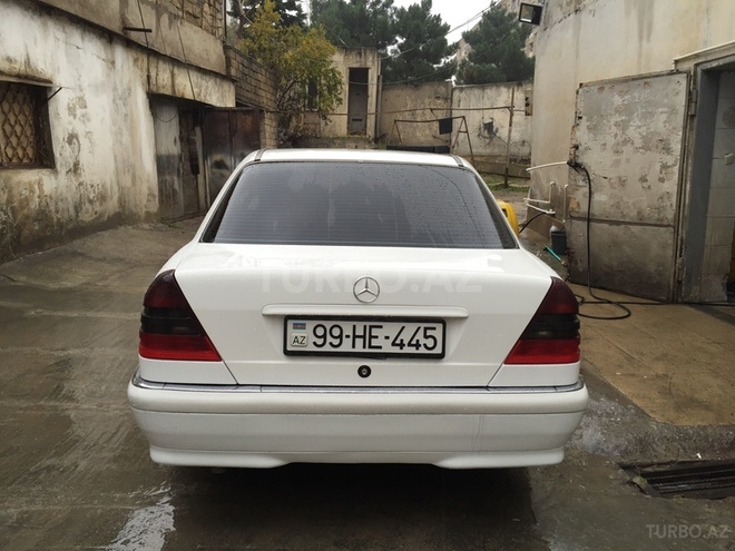 Mercedes C 180 1998, 200,000 km - 1.8 л - Bakı