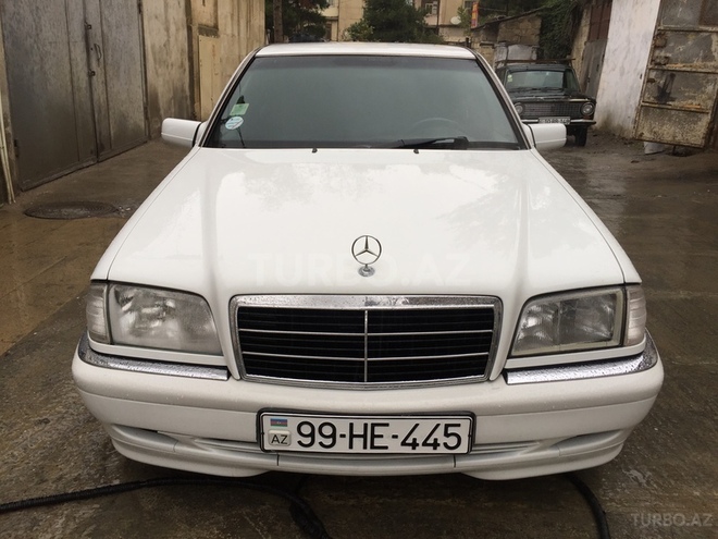 Mercedes C 180 1998, 200,000 km - 1.8 л - Bakı