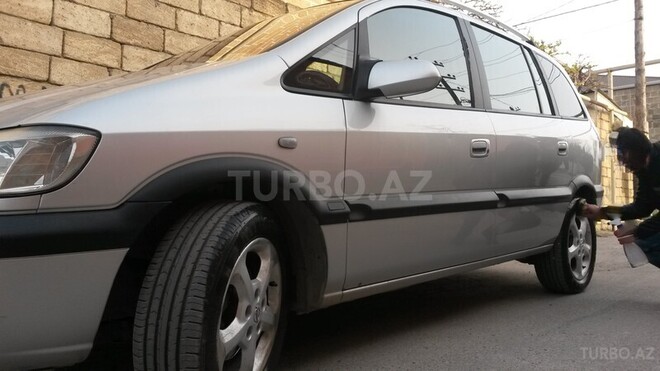 Opel Zafira 2003, 197,000 km - 1.8 l - Bakı