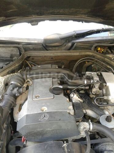 Mercedes E 220 1993, 361,140 km - 2.2 l - Bakı