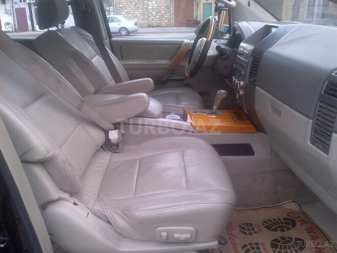 Infiniti QX56 2006, 200,000 km - 5.6 л - Bakı