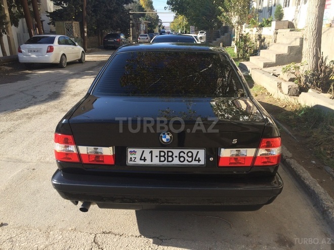 BMW 518 1993, 200,000 km - 1.8 l - Bakı