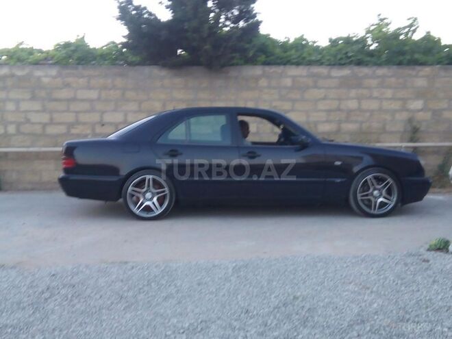 Mercedes E 240 1998, 360,000 km - 2.4 l - Bakı