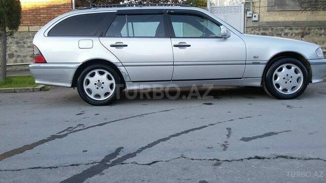 Mercedes C 220 1998, 306,190 km - 2.2 л - Qax