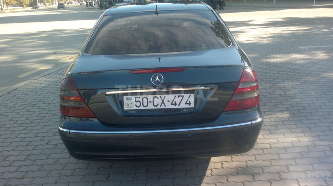 Mercedes E 220 2002, 245,000 km - 2.2 l - Bakı