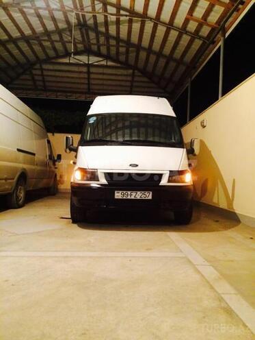 Ford Transit 2000, 190,000 km - 2.4 l - Şirvan