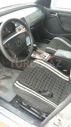 Mercedes C 220 1999, 230,000 km - 2.2 l - Bakı