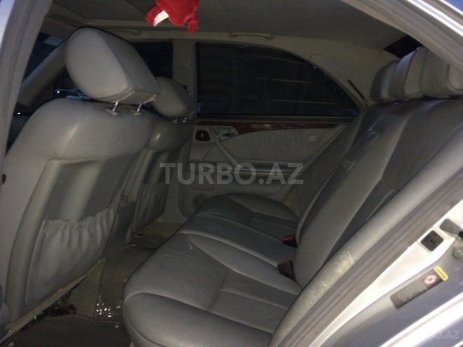 Mercedes E 320 2001, 214,700 km - 3.2 l - Bakı
