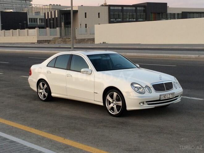 Mercedes E 320 2002, 81,000 km - 3.2 l - Bakı