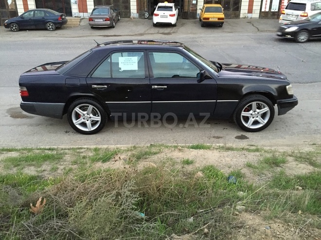 Mercedes E 230 1989, 310,000 km - 2.3 l - Bakı