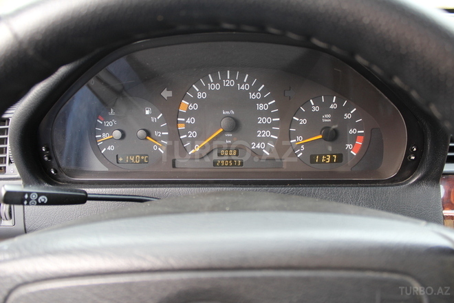 Mercedes C 180 1996, 290,573 km - 1.8 l - Bakı