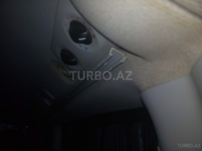 Mercedes Vito 2004, 268,200 km - 2.2 l - Lənkəran