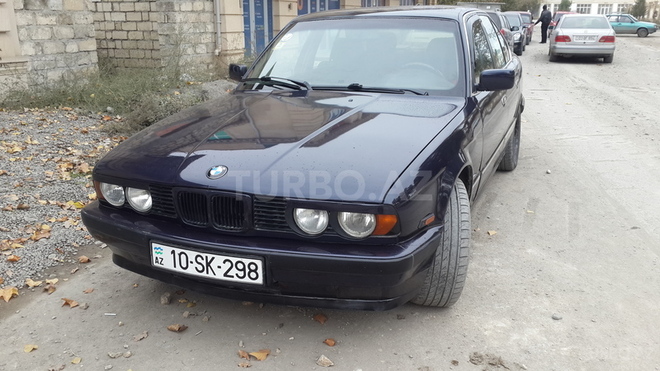 BMW 520 1993, 300,000 km - 2.0 l - Ağdaş
