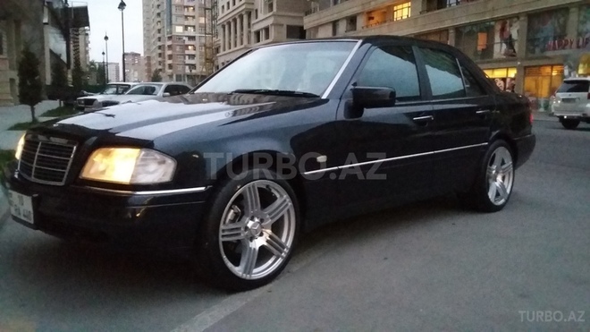Mercedes C 220 1996, 259,000 km - 2.2 l - Bakı