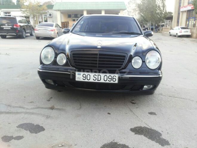 Mercedes E 320 2001, 220,000 km - 3.2 л - Bakı