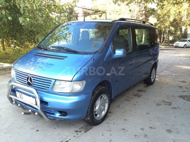 Mercedes Viano 2000, 330,000 km - 2.2 л - Bakı