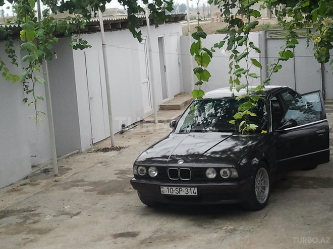BMW 530 1992, 300,000 km - 2.5 l - Bakı