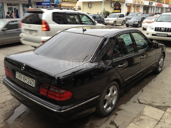 Mercedes E 240 2000, 285,147 km - 2.6 л - Bakı