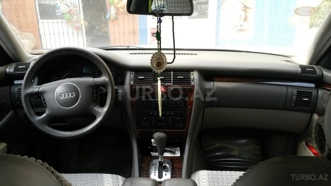 Audi A8 2002, 178,000 km - 2.8 л - Bakı