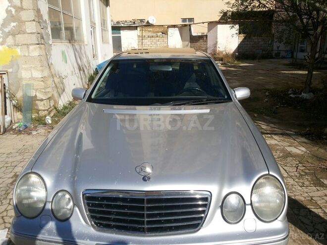 Mercedes E 240 2000, 247,000 km - 2.4 л - Bakı
