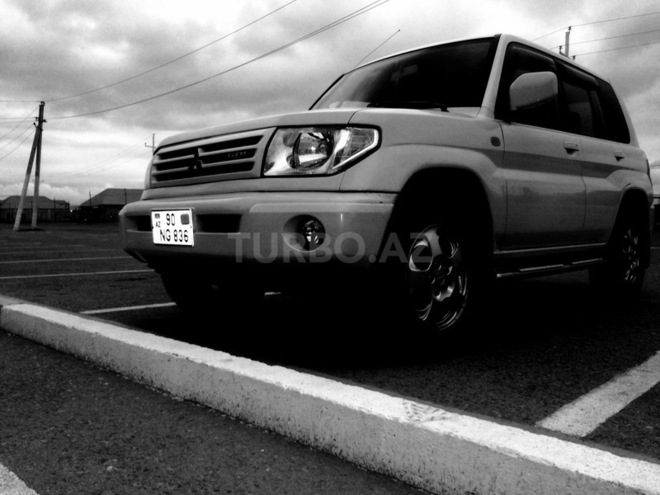 Mitsubishi Pajero io 1999, 199,000 km - 1.8 л - Sumqayıt