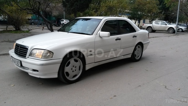 Mercedes C 220 1999, 214,000 km - 2.2 л - Bakı