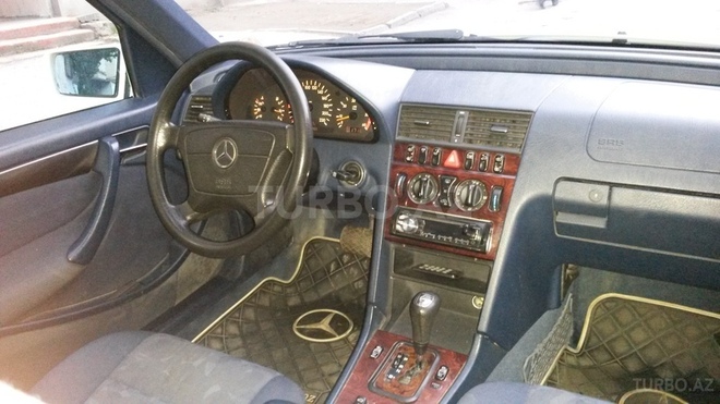 Mercedes C 220 1999, 214,000 km - 2.2 л - Bakı
