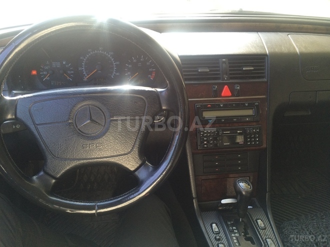 Mercedes C 230 1997, 217,000 km - 2.3 l - Bakı