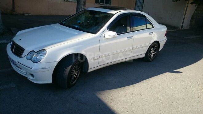 Mercedes C 280 2006, 255,000 km - 3.0 l - Bakı