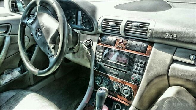 Mercedes C 280 2006, 255,000 km - 3.0 l - Bakı
