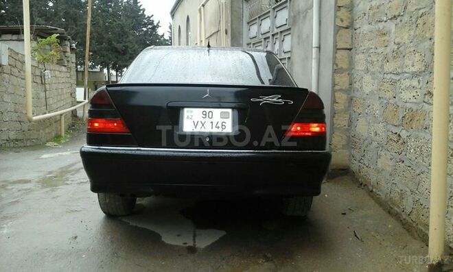 Mercedes C 200 1995, 260,000 km - 2.0 l - Bakı