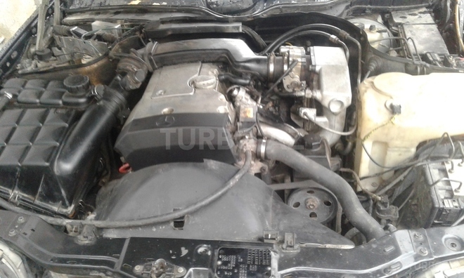 Mercedes C 200 1995, 260,000 km - 2.0 l - Bakı