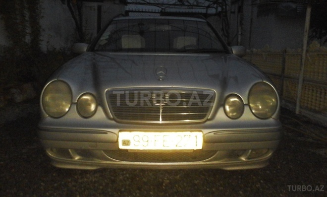 Mercedes E 200 2000, 350,000 km - 0.2 l - Bakı