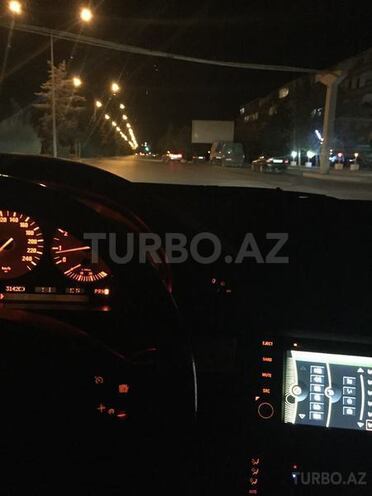 BMW 528 1999, 315,000 km - 2.8 l - Sumqayıt