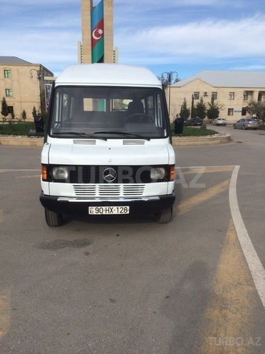 Mercedes  1991, 281,000 km - 2.3 l - Sumqayıt
