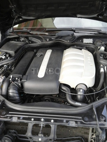 Mercedes E 220 2002, 233,000 km - 2.2 л - Bakı