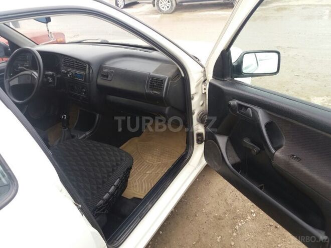 Volkswagen Golf 1992, 150,000 km - 1.4 l - Bakı