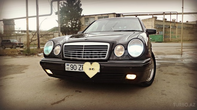 Mercedes E 320 1998, 255,000 km - 3.2 l - Bakı