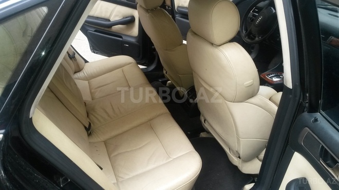 Audi A6 2001, 219,800 km - 2.8 l - Bakı