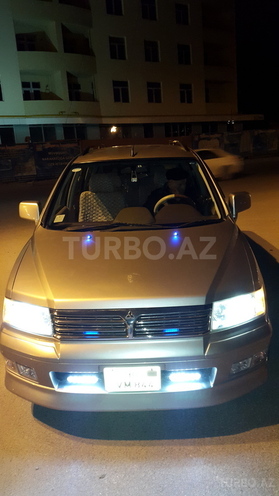 Mitsubishi Grandis 2001, 83,000 km - 2.4 l - Bakı