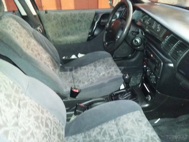 Opel Vectra 1997, 201,542 km - 1.6 l - Bakı