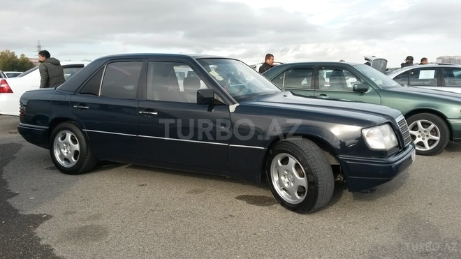 Mercedes E 200 1993, 309,888 km - 2.0 l - Bakı