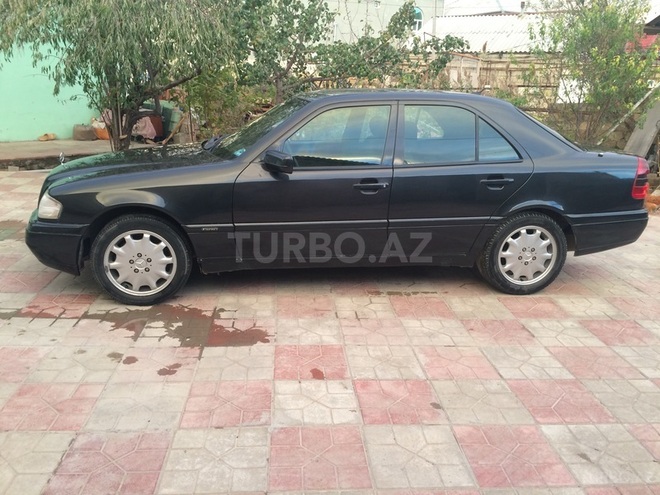 Mercedes C 180 1995, 200,000 km - 1.8 l - Sumqayıt