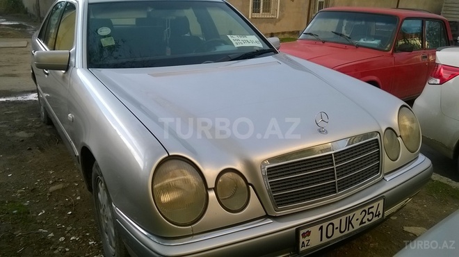 Mercedes E 230 1996, 300,000 km - 2.3 l - Bakı