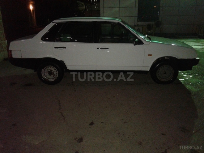 LADA (VAZ) 21099 1994, 250,000 km - 1.6 л - Yevlax