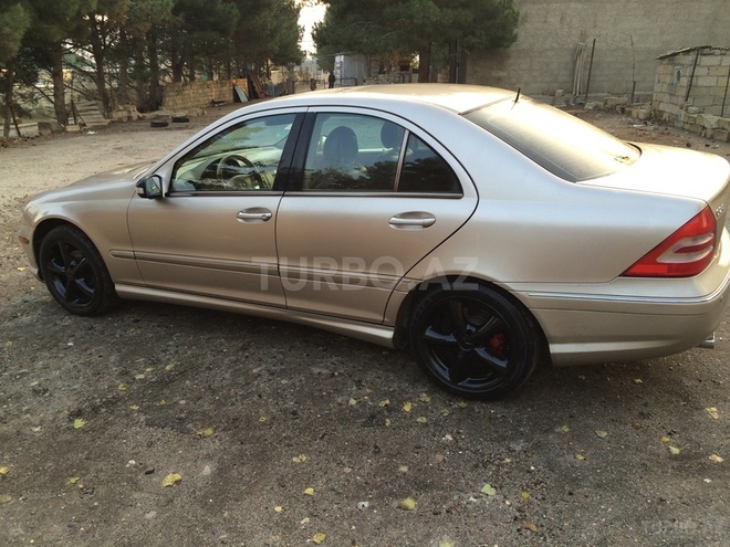 Mercedes C 240 2001, 197,000 km - 2.4 l - Sumqayıt