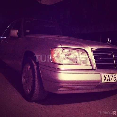 Mercedes E 220 1994, 328,000 km - 0.2 l - Bakı